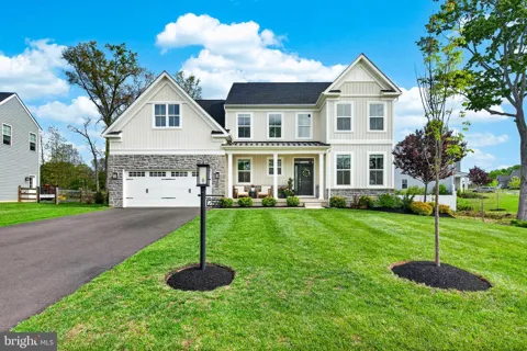2560 HOLLY LANE