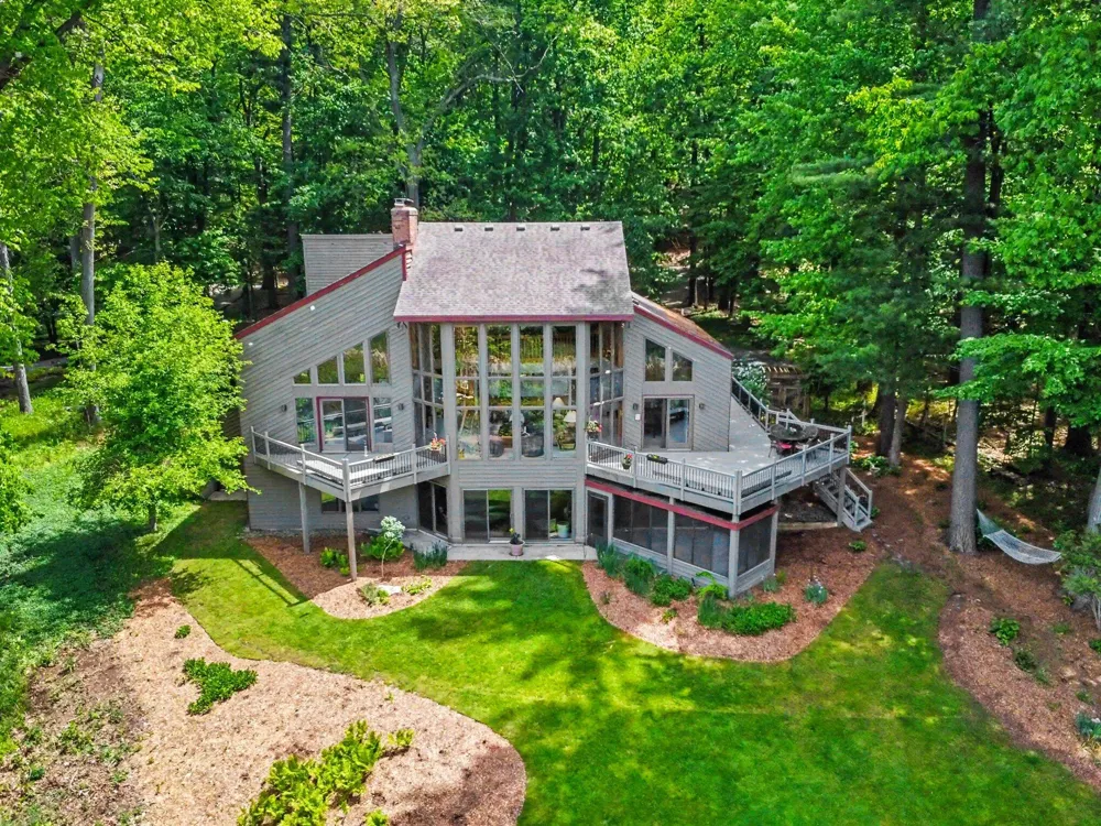 1843 Timber Trail Drive SE Ada, MI 49301