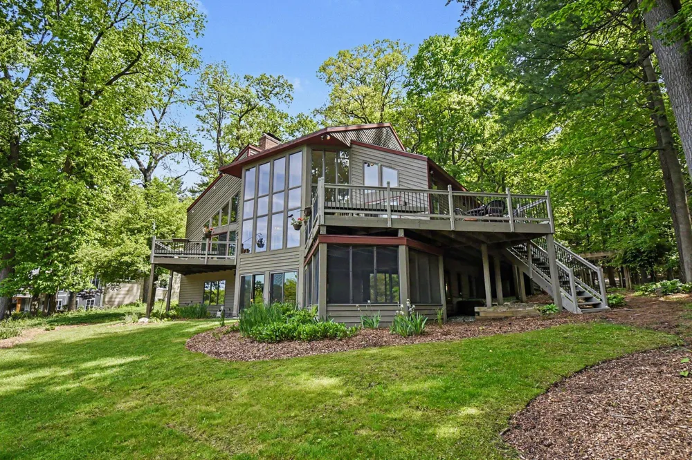 1843 Timber Trail Drive SE Ada, MI 49301