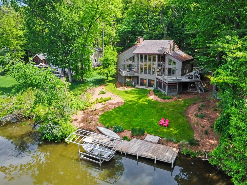 1843 Timber Trail Drive SE Ada, MI 49301