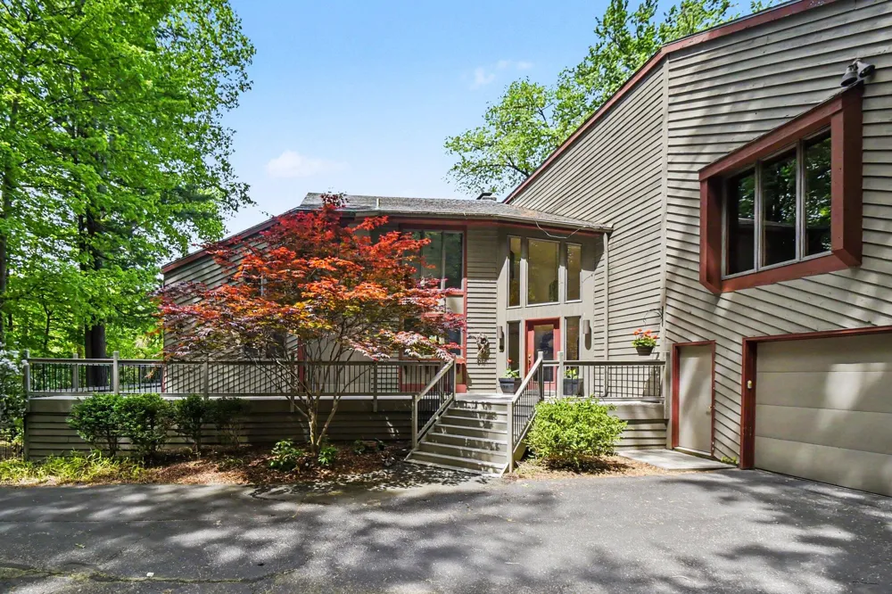 1843 Timber Trail Drive SE Ada, MI 49301