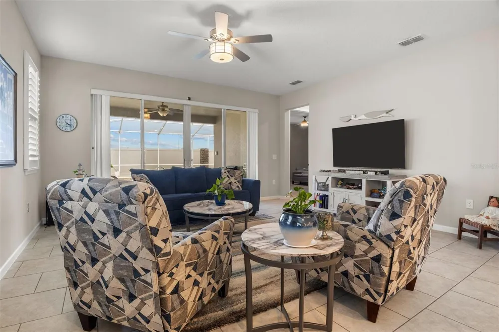 125 CRESTVIEW LANE Dundee, FL 33838