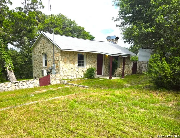 17803 HILLTOP DR Helotes, TX 78023