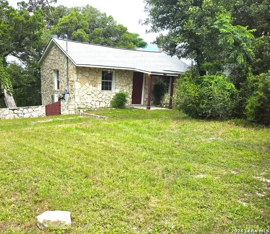 17803 HILLTOP DR Helotes, TX 78023