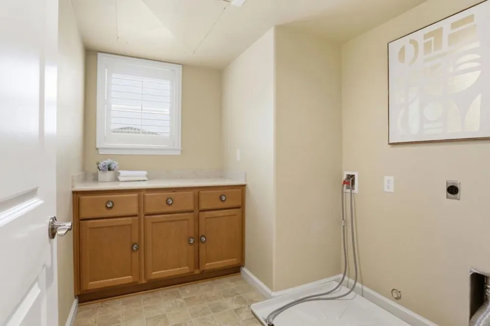 1280 Elm Avenue Greenfield, CA 93927