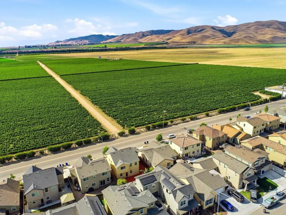 1280 Elm Avenue Greenfield, CA 93927