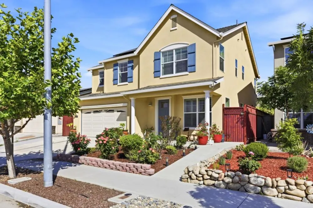1280 Elm Avenue Greenfield, CA 93927