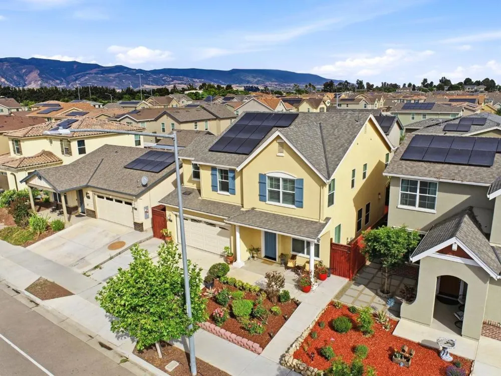 1280 Elm Avenue Greenfield, CA 93927