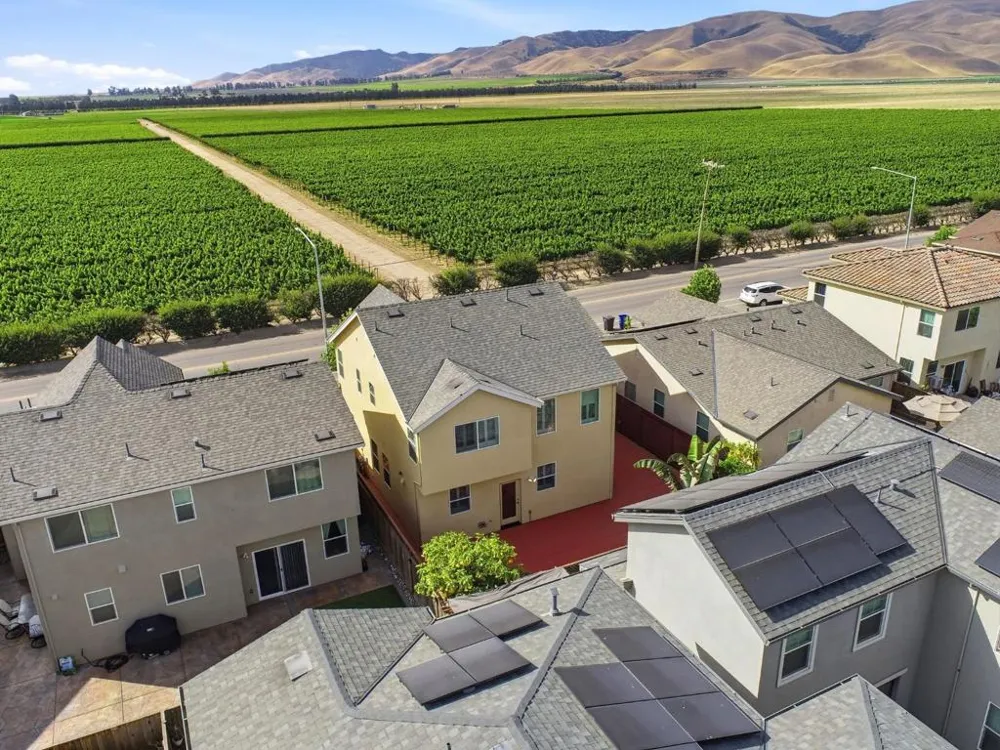 1280 Elm Avenue Greenfield, CA 93927