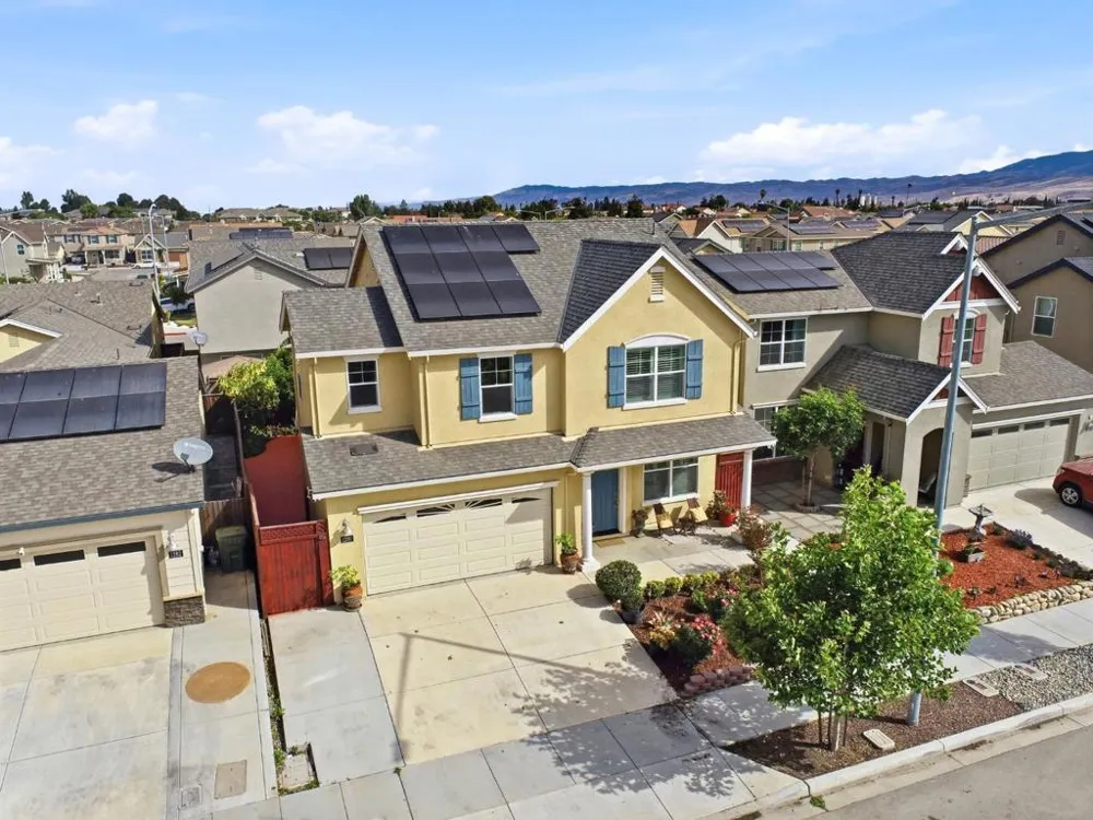 1280 Elm Avenue Greenfield, CA 93927