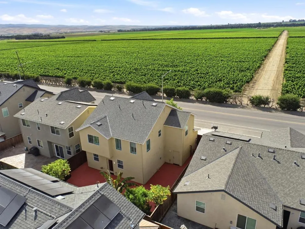 1280 Elm Avenue Greenfield, CA 93927