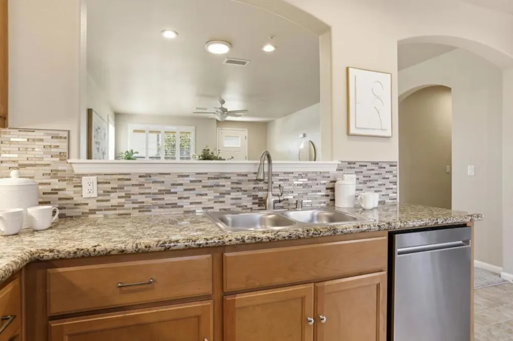 1280 Elm Avenue Greenfield, CA 93927