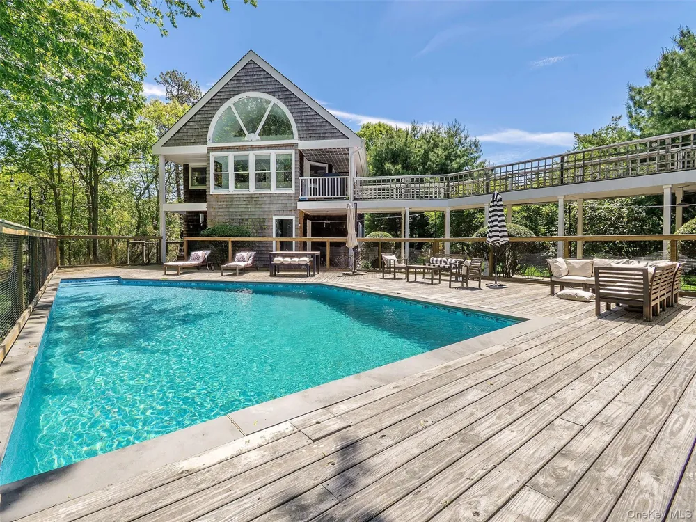 135 Old Meeting House Road Westhampton Beach, NY 11978
