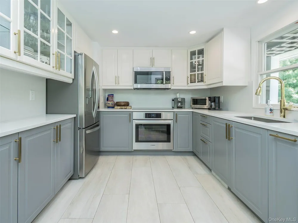 135 Old Meeting House Road Westhampton Beach, NY 11978