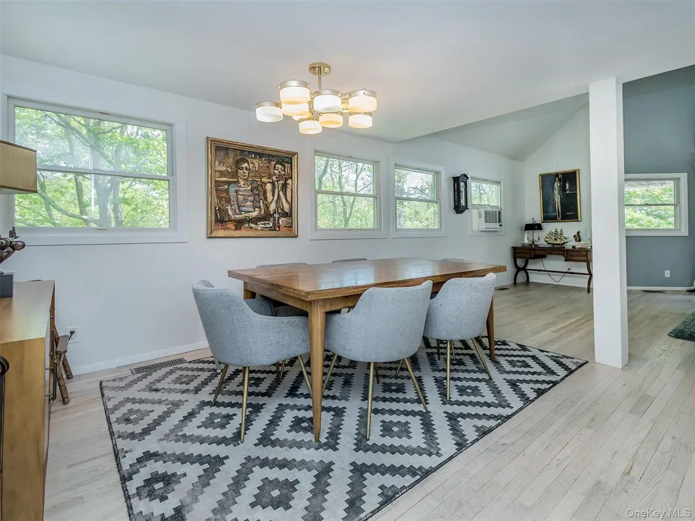 135 Old Meeting House Road Westhampton Beach, NY 11978