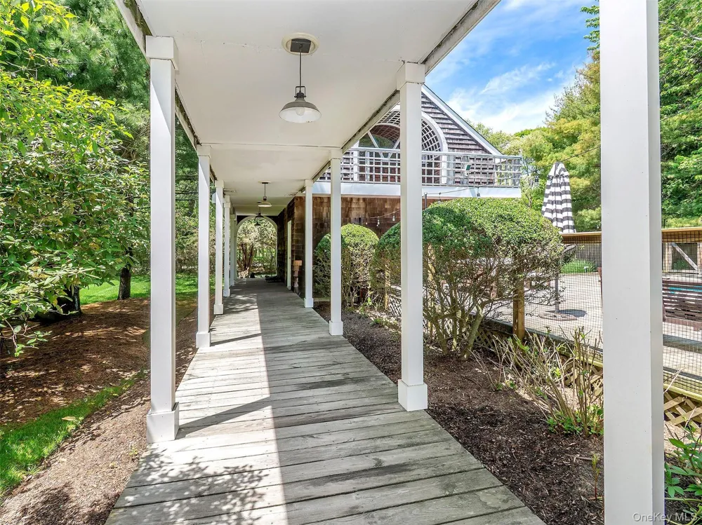 135 Old Meeting House Road Westhampton Beach, NY 11978