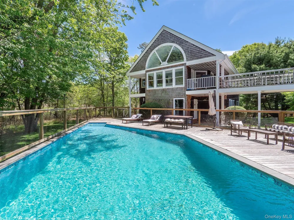 135 Old Meeting House Road Westhampton Beach, NY 11978