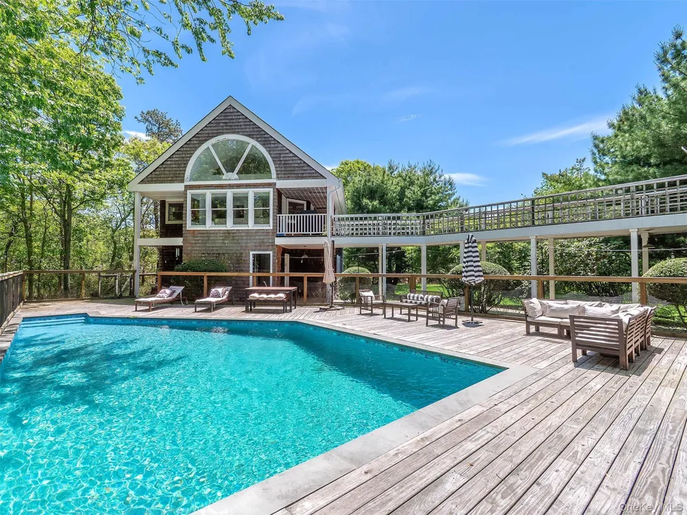 135 Old Meeting House Road Westhampton Beach, NY 11978