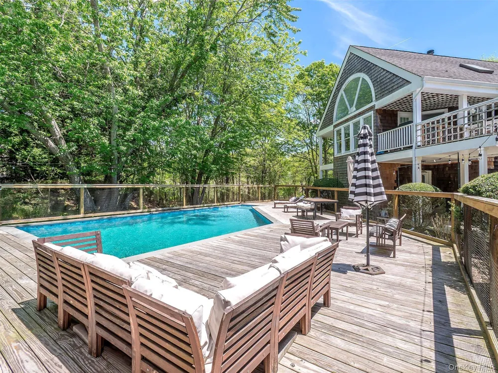 135 Old Meeting House Road Westhampton Beach, NY 11978