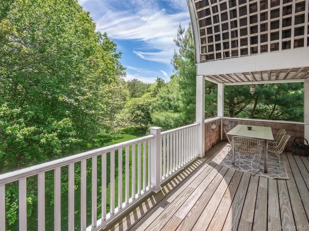 135 Old Meeting House Road Westhampton Beach, NY 11978