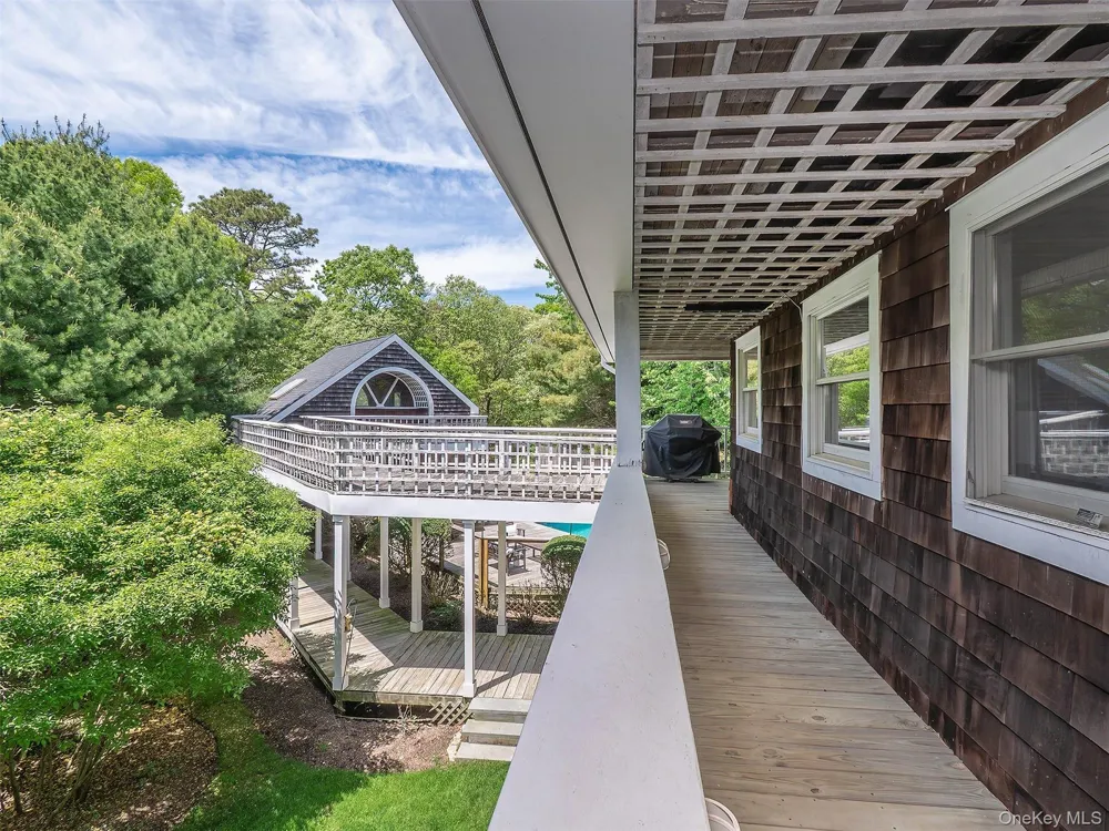 135 Old Meeting House Road Westhampton Beach, NY 11978