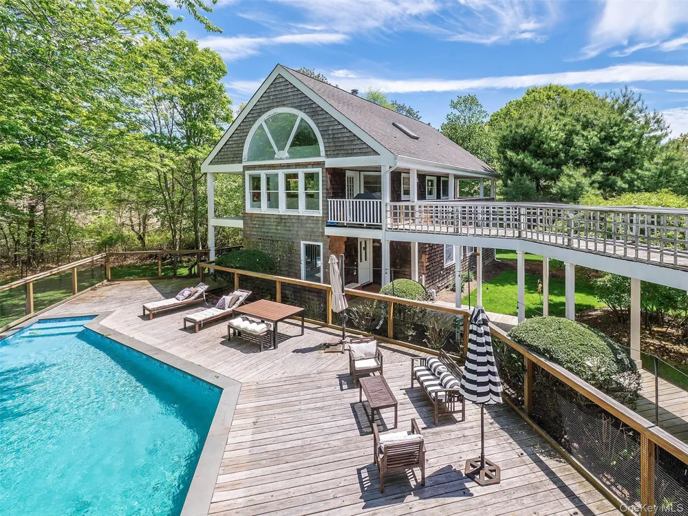 135 Old Meeting House Road Westhampton Beach, NY 11978