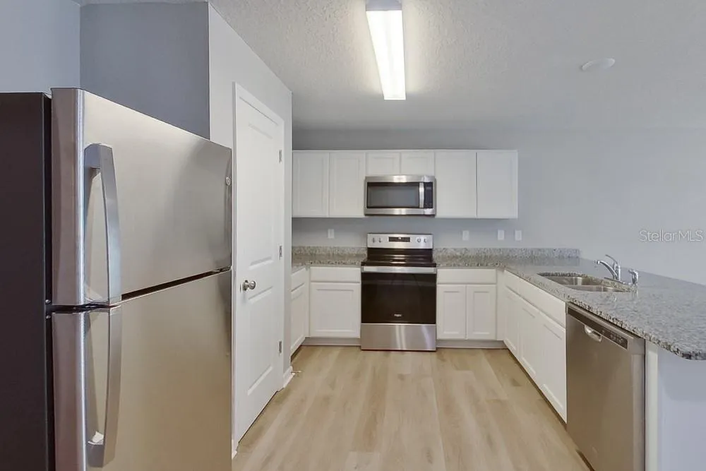 1924 W ROSEBORO DRIVE Dunnellon, FL 34434