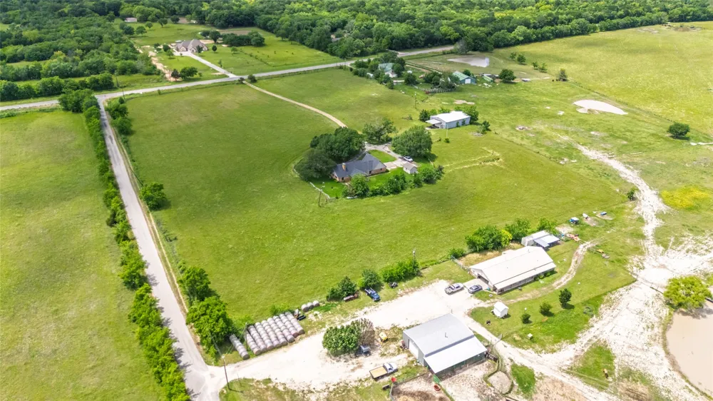 2267 FM 3218 Campbell, TX 75422