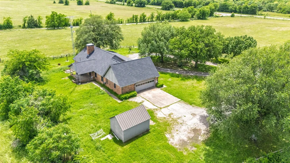 2267 FM 3218 Campbell, TX 75422