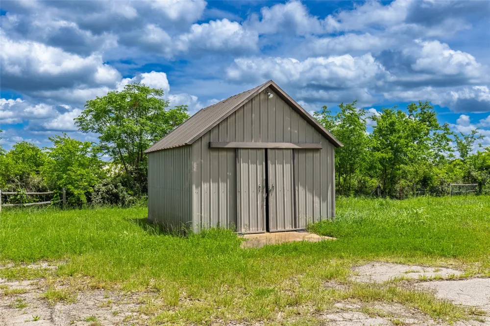 2267 FM 3218 Campbell, TX 75422