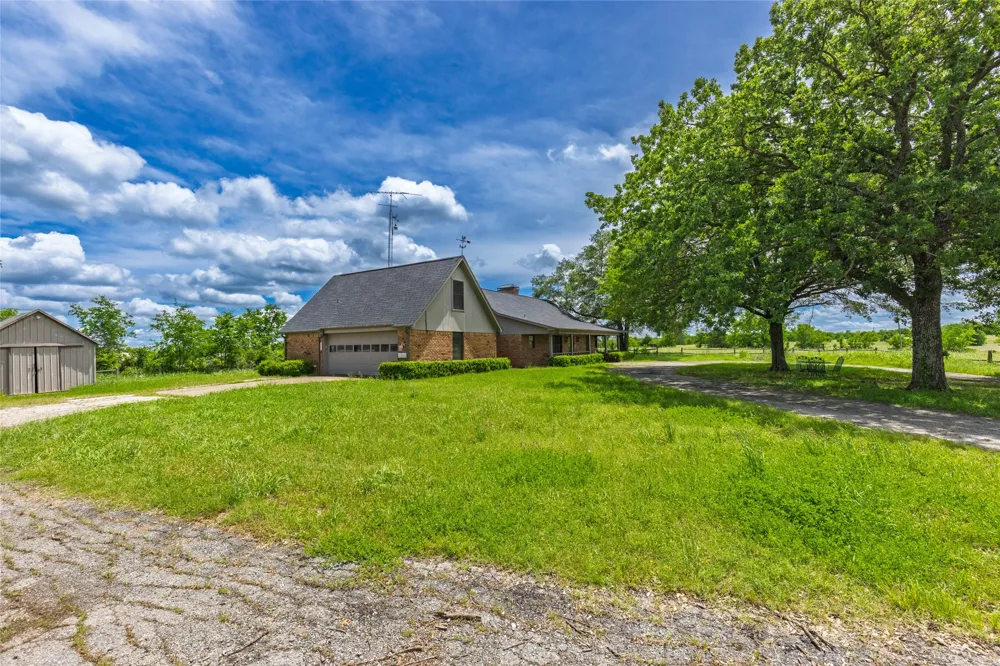 2267 FM 3218 Campbell, TX 75422