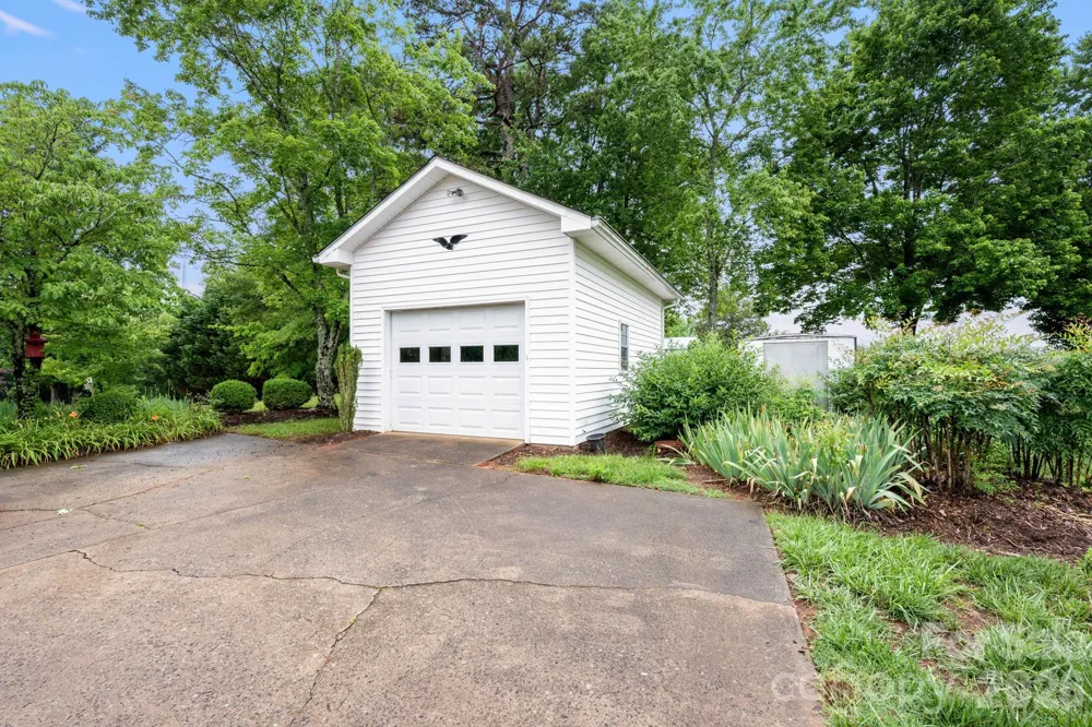 191 Thompson Road Rutherfordton, NC 28139