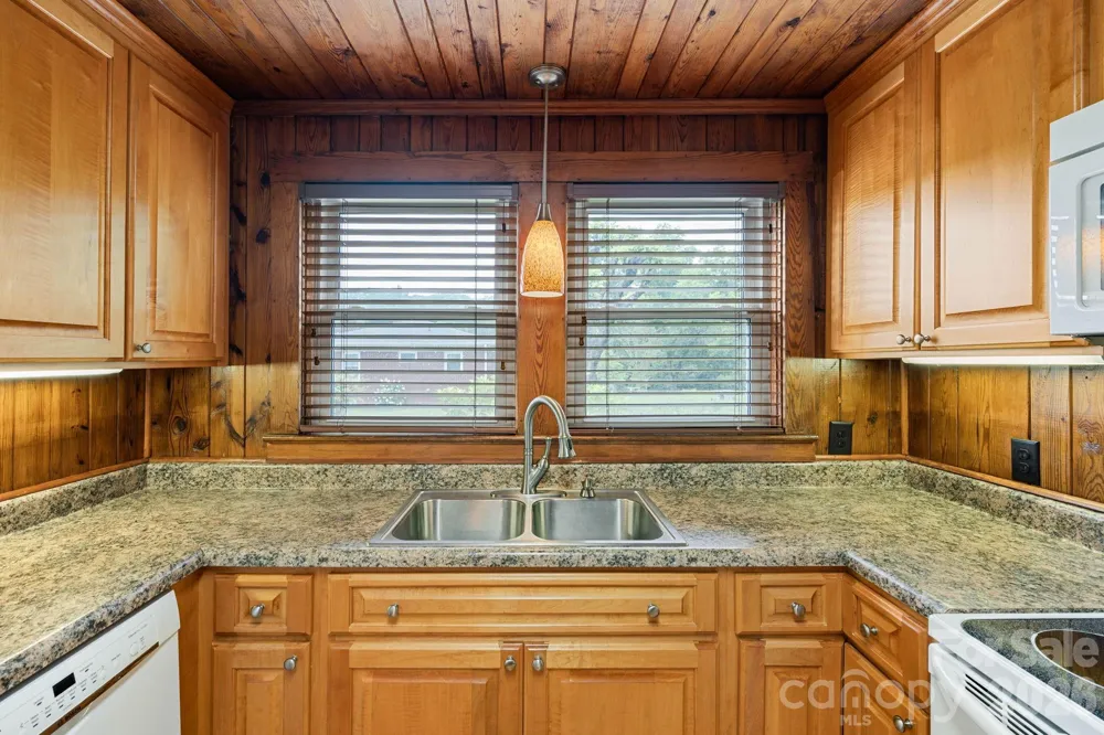 191 Thompson Road Rutherfordton, NC 28139