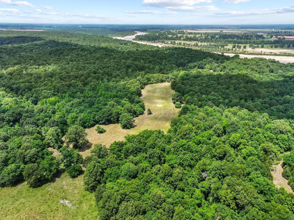 3893 Fm 906 E Powderly, TX 75473