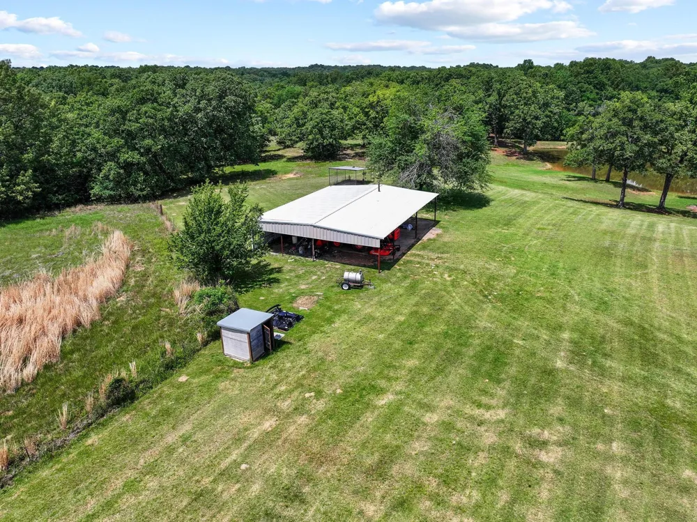 3893 Fm 906 E Powderly, TX 75473