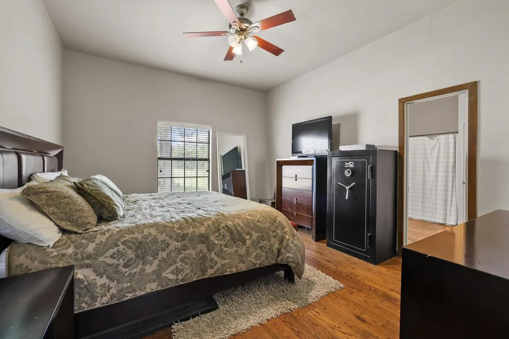 3893 Fm 906 E Powderly, TX 75473