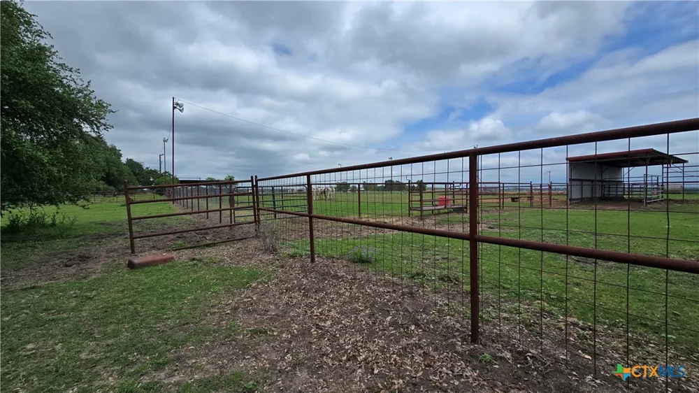 19706 Mclean Cemetery Road Rogers, TX 76569