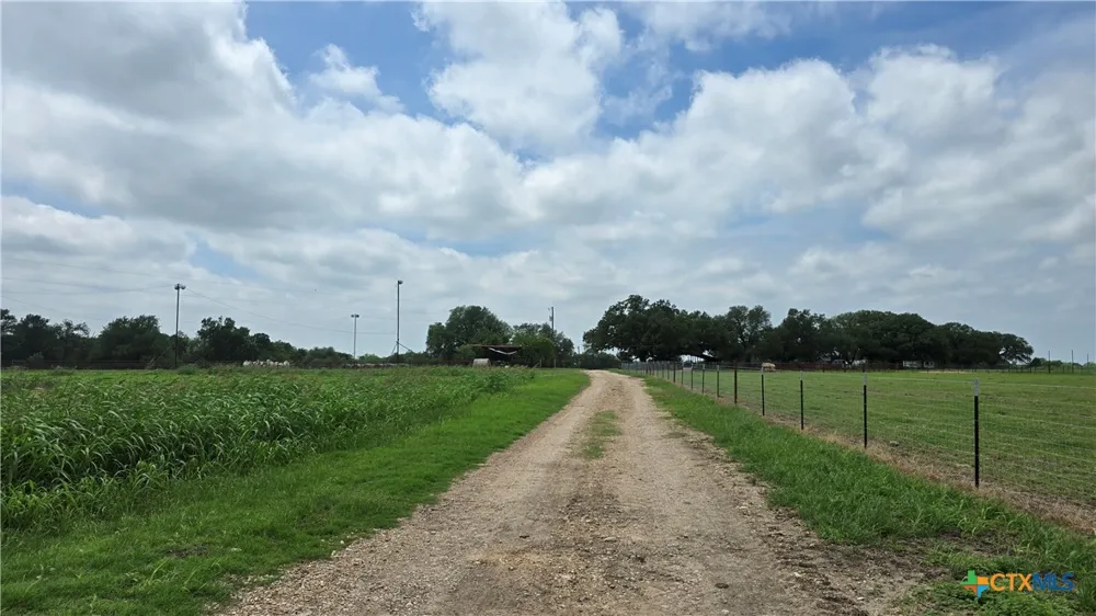 19706 Mclean Cemetery Road Rogers, TX 76569