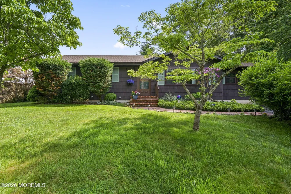 404 Westwood Place