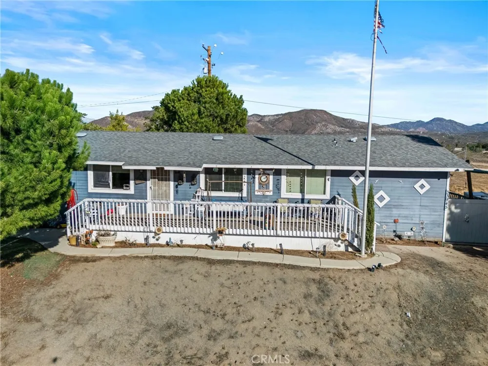 33945 Red Mountain Hemet, CA 92544