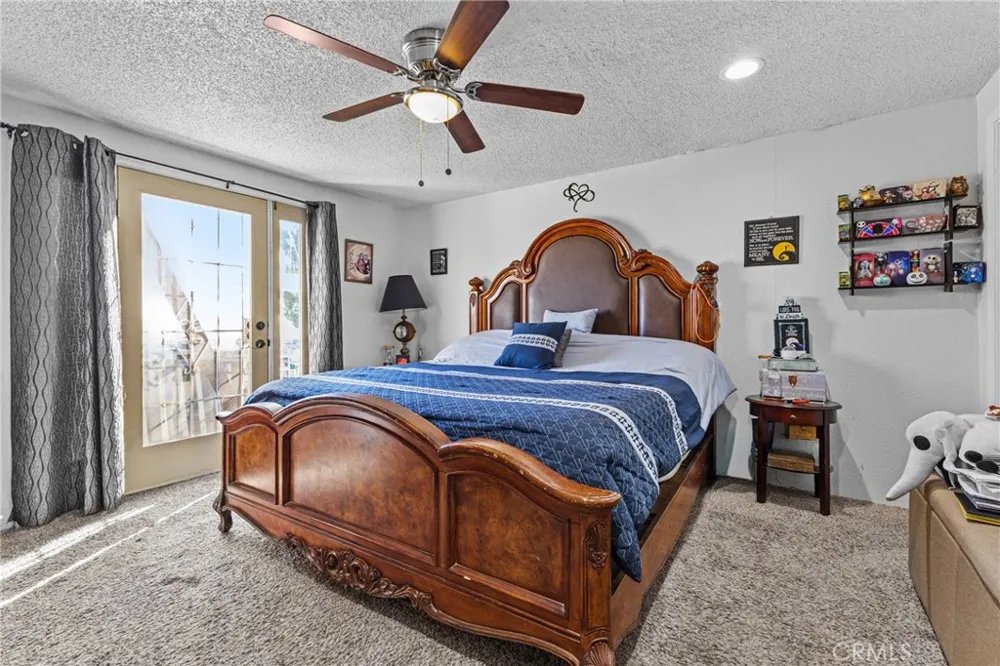 33945 Red Mountain Hemet, CA 92544