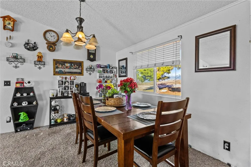 33945 Red Mountain Hemet, CA 92544