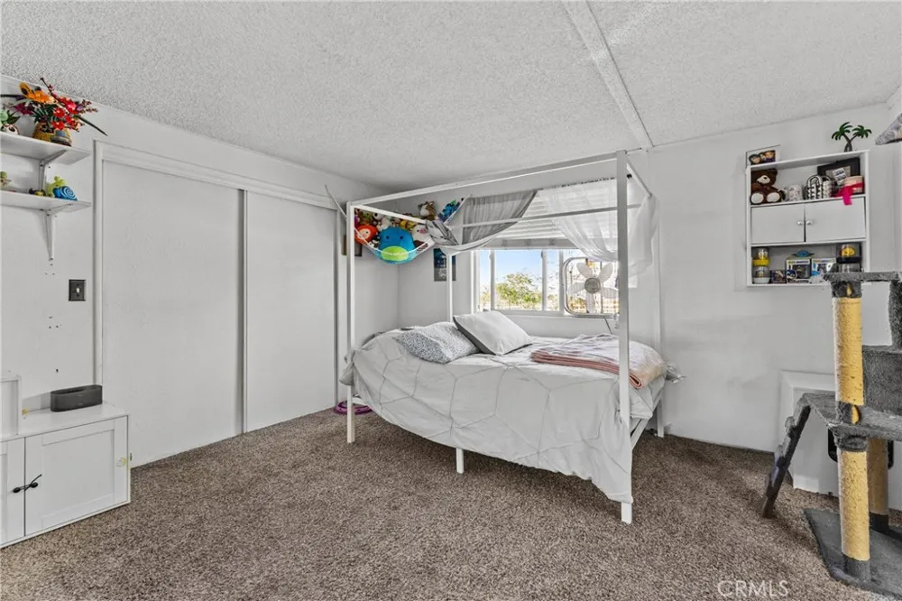33945 Red Mountain Hemet, CA 92544