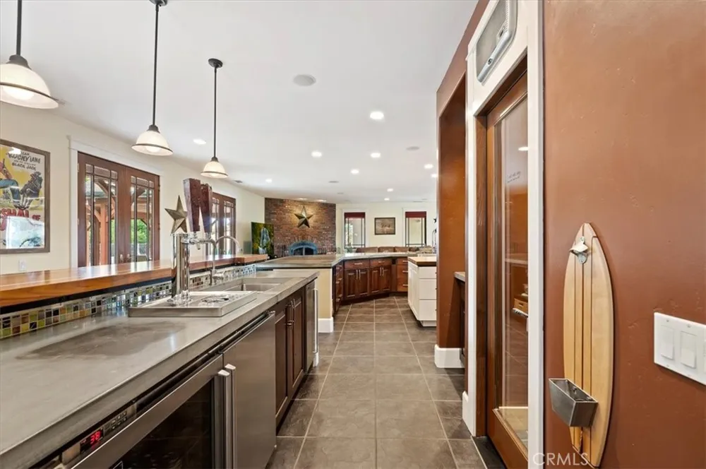 16420 Rocky Glen Road Lake Mathews, CA 92570