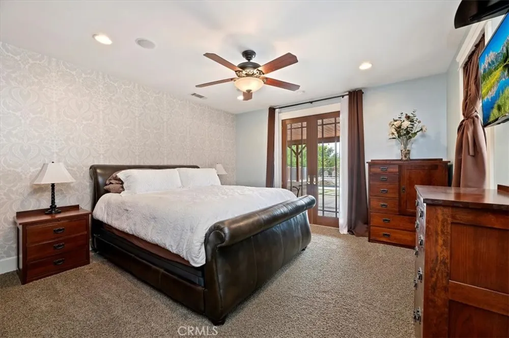 16420 Rocky Glen Road Lake Mathews, CA 92570