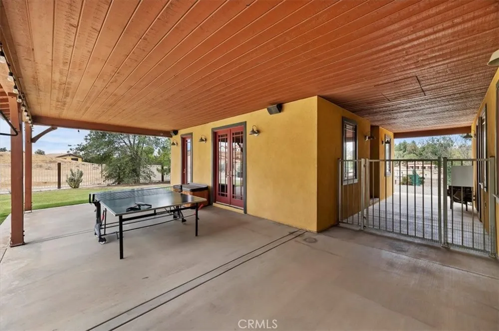 16420 Rocky Glen Road Lake Mathews, CA 92570