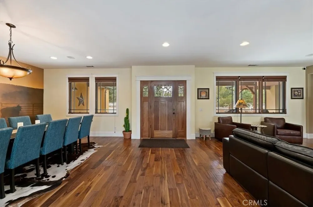 16420 Rocky Glen Road Lake Mathews, CA 92570