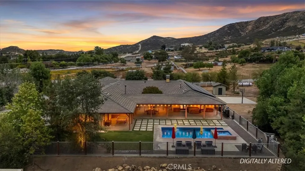 16420 Rocky Glen Road Lake Mathews, CA 92570