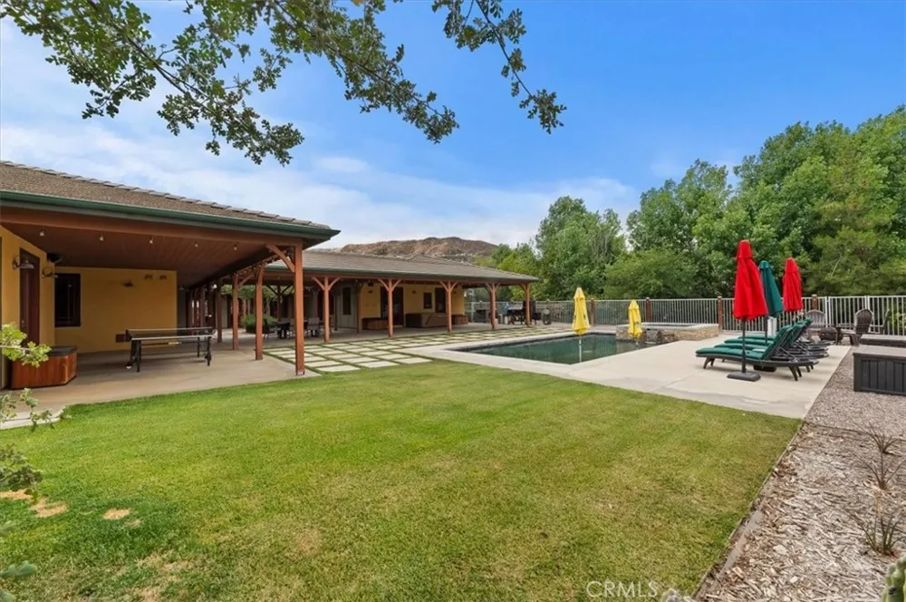 16420 Rocky Glen Road Lake Mathews, CA 92570