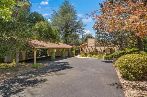 8103 Crestview Court